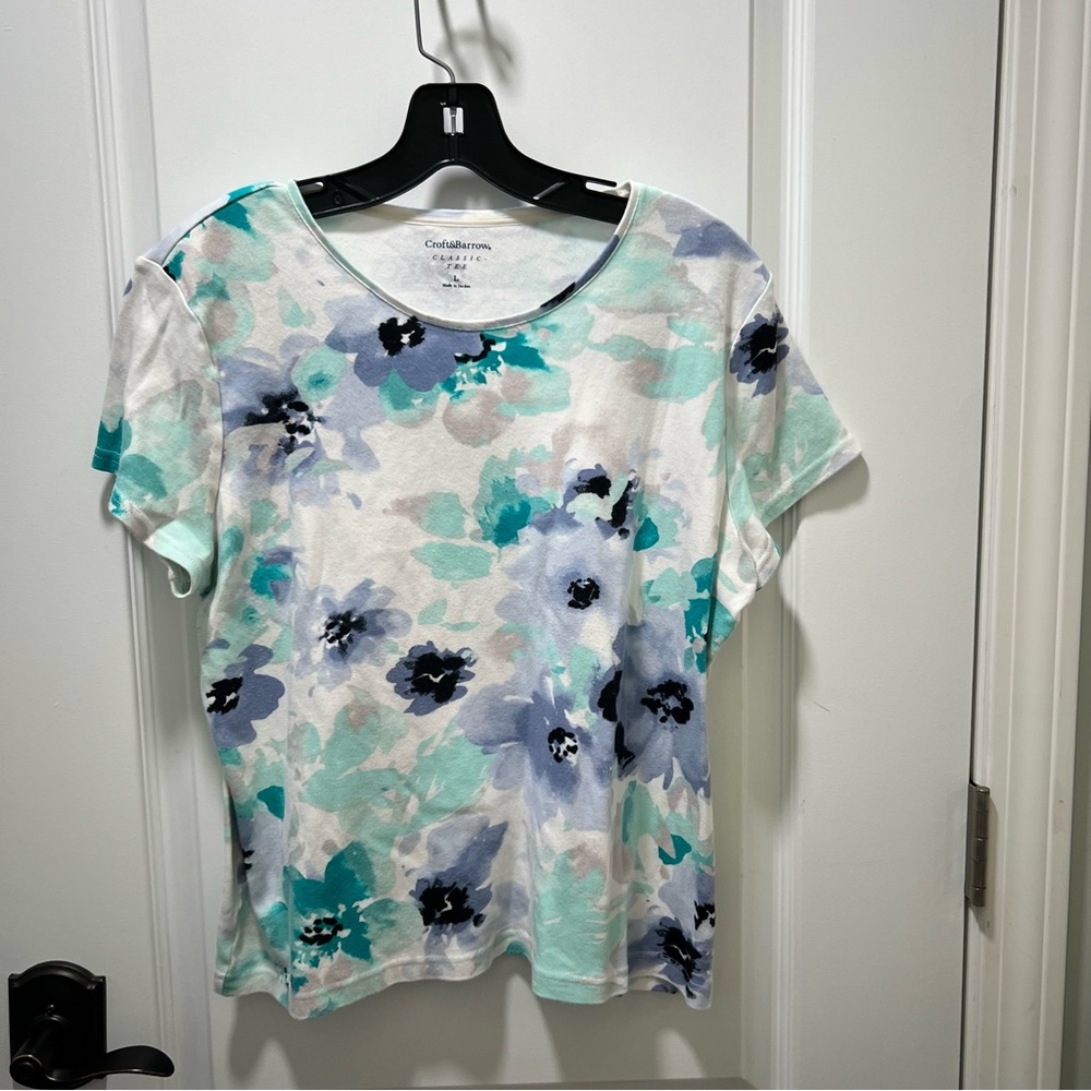 Blue Floral Printed T Shirt Large